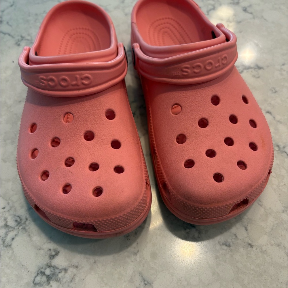 Crocs W Sz 8 M Sz 6 Pink sandals